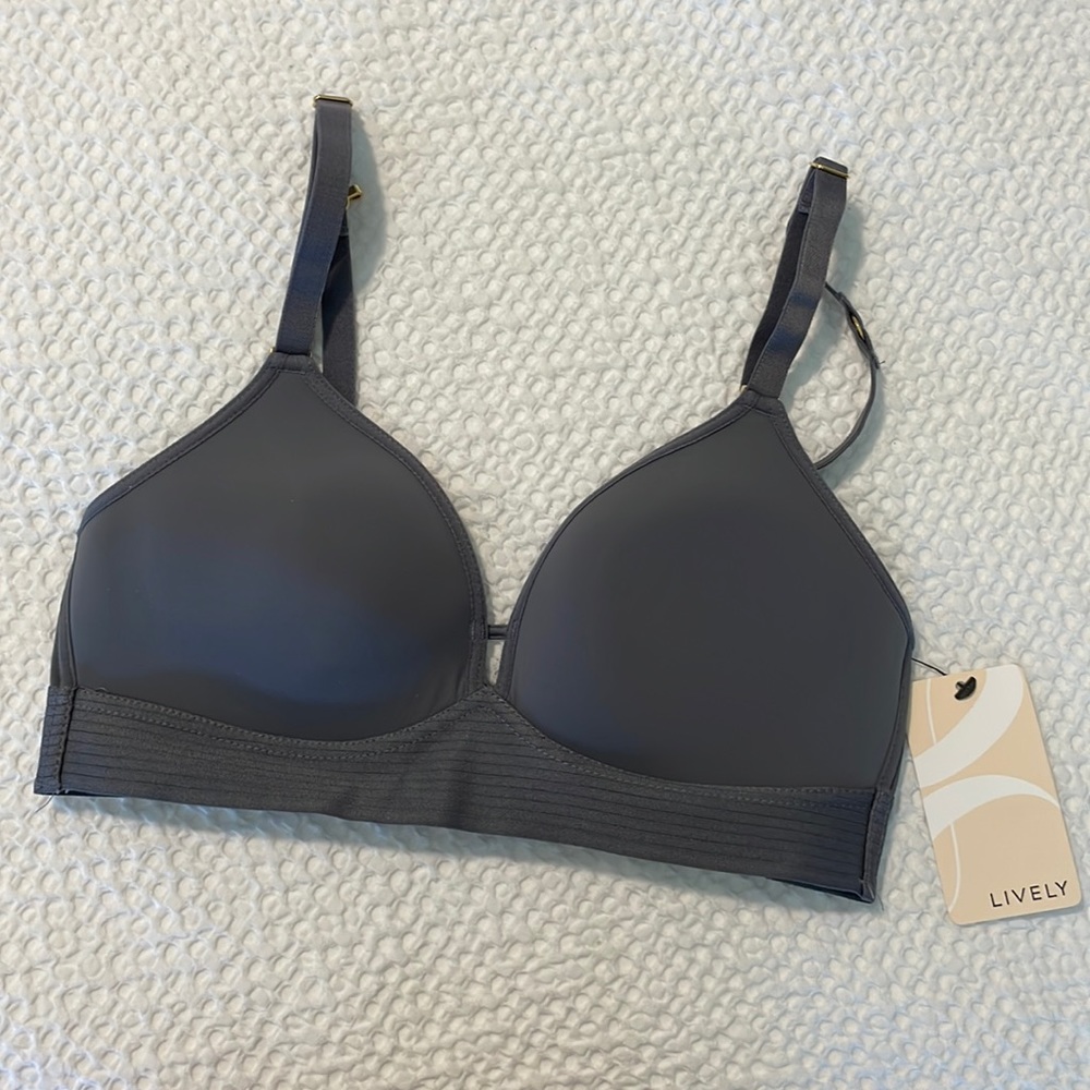 NWT Lively Bra 32B